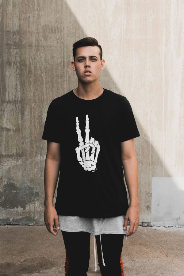 Men's T-shirt Eight - Image 2