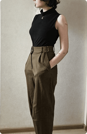 Sleeveless T-shirt