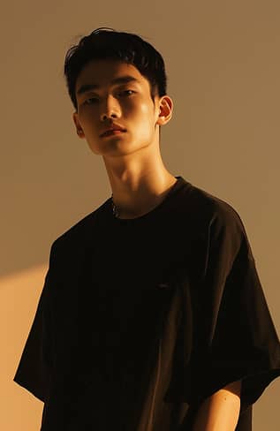 Men’s Oversized Black T-Shirt